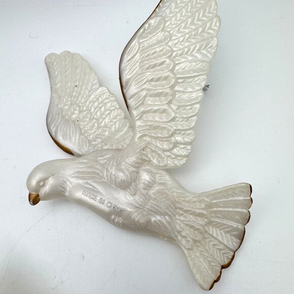 5 Pc Vintage White Opalescent Hard Plastic Turtle Dove Christmas Ornaments Vtg - Picture 6 of 10